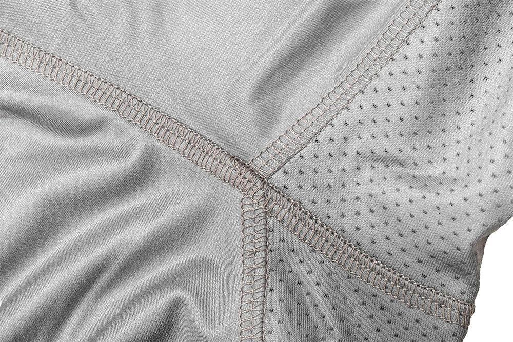 Mikado UPF50+ kalastuspaita hupulla - Happy Angler