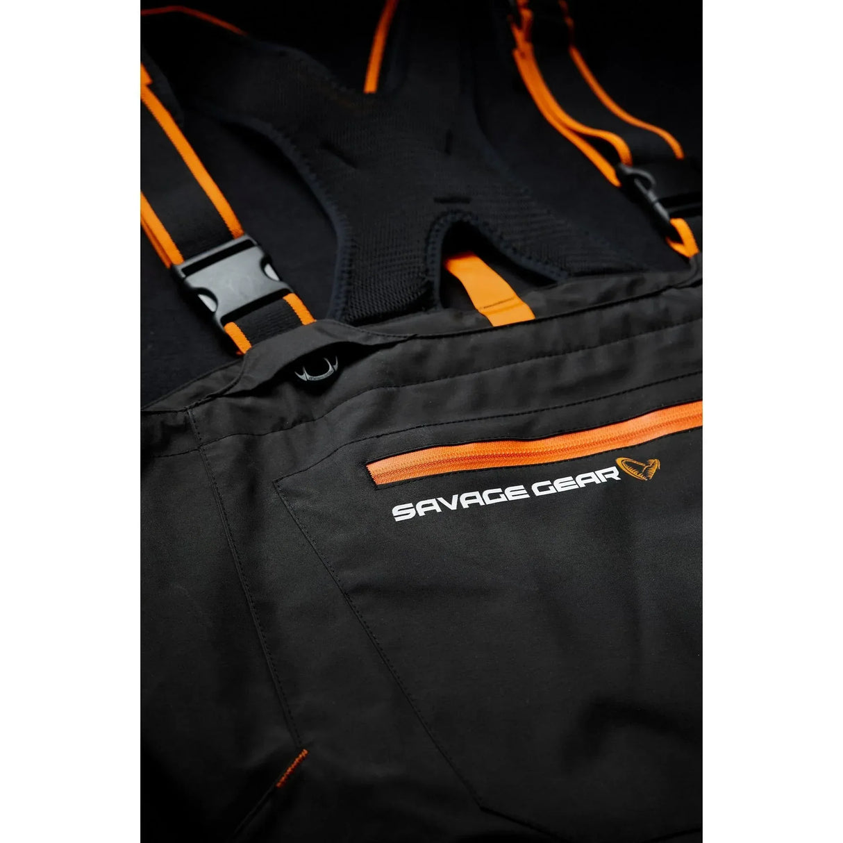 Savage Gear SG8 Chest kahluuhousut - Happy Angler