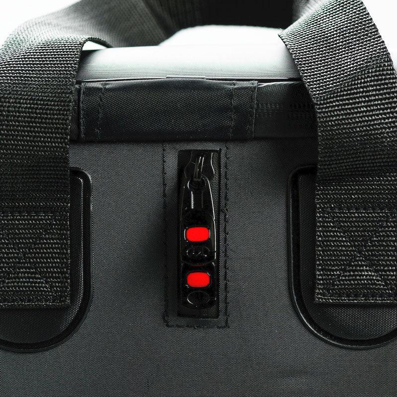 Rebelcell säänkestävä akkulaukku XL - Happy Angler