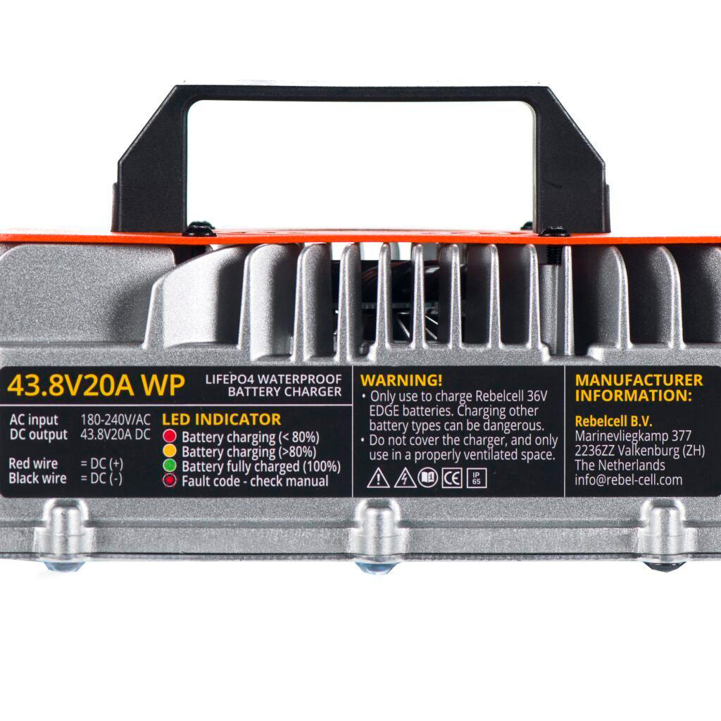 Rebelcell 43,8V 20A vedenpitävä LiFePO4 akkulaturi 36V akuille