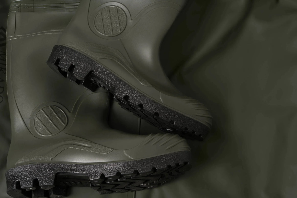 Mikado Premium Strong kahluuhousut saappailla - Happy Angler