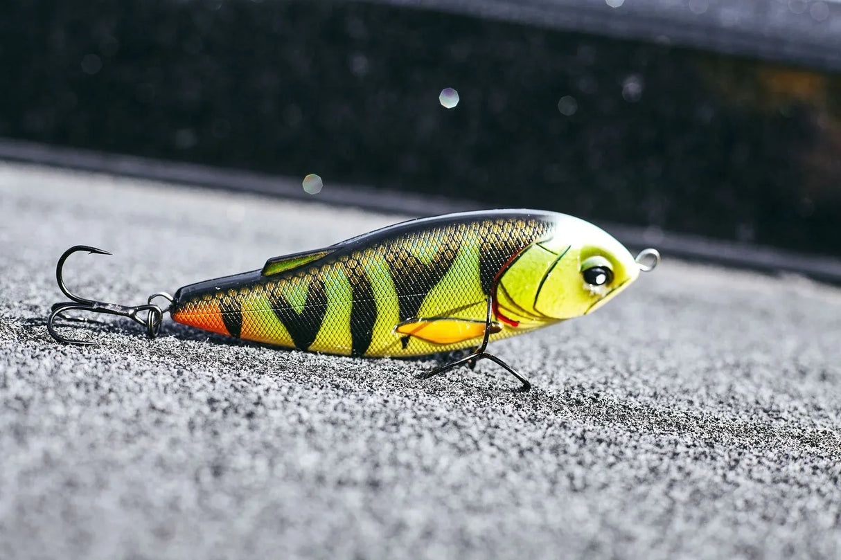 Lucky John Arrow Jerk 15S jerkki - Happy Angler