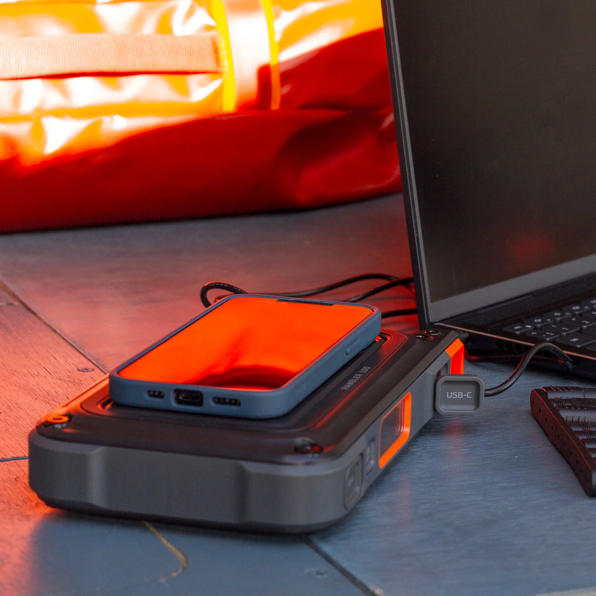 NEBO Rambler 100 Powerbank