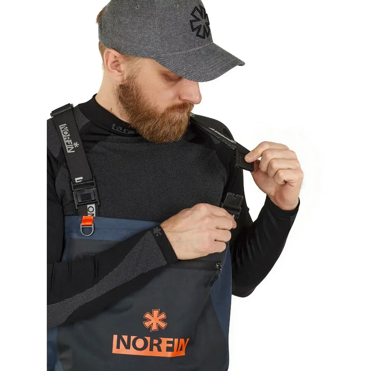 Norfin Pilot Bootfoot kahluuhousut saappailla - Happy Angler