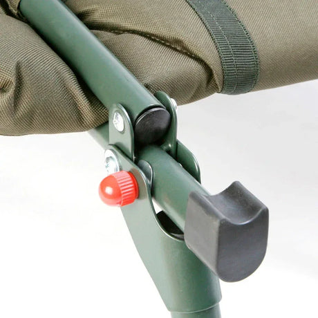 Daiwa Black Widow Bedchair retkisänky - Happy Angler