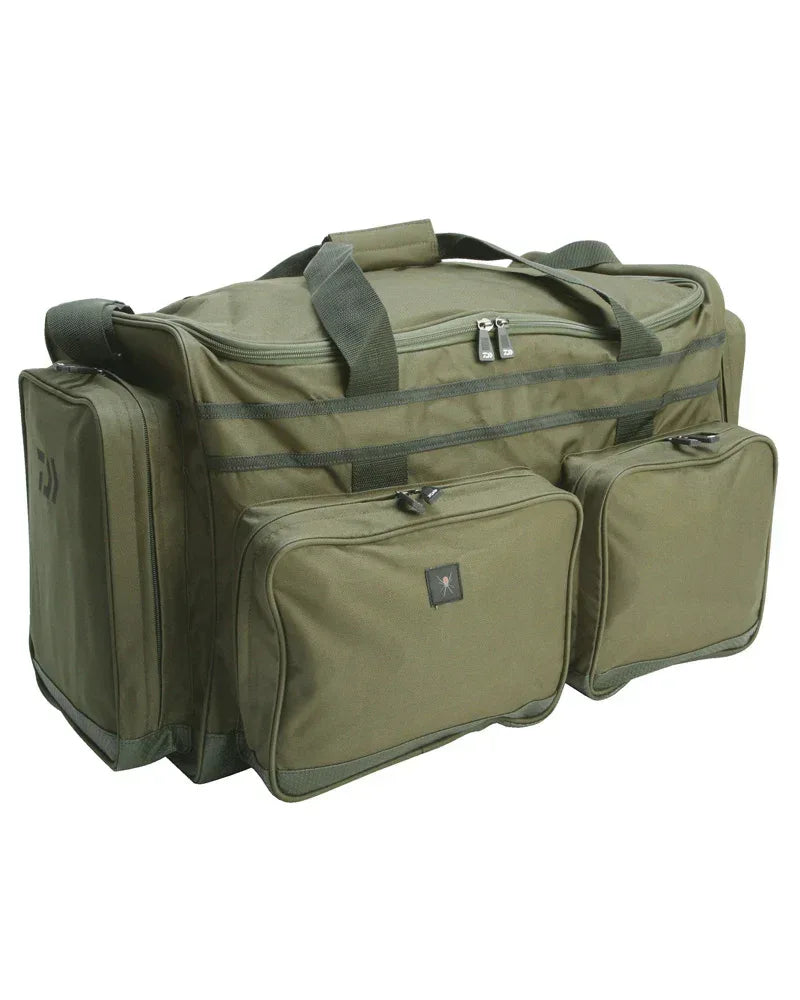 Daiwa Black Widow Carryall viehelaukku - Happy Angler